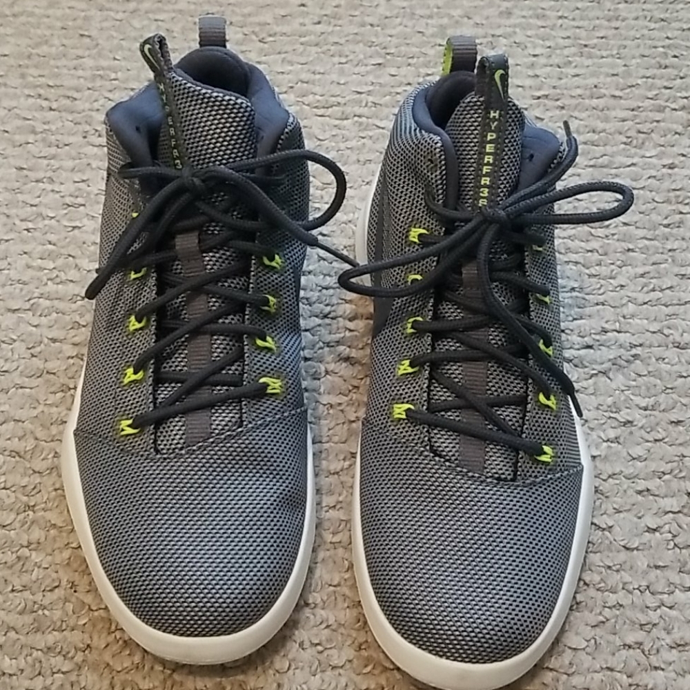Nike Hyperfresh sneakers